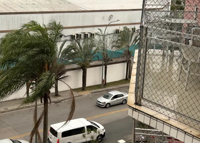 Apartamento De Tres Quartos Ate Seis Pessoas So Consigo Responder Pergunta Apos O Pagamento Antes Do Pagamento Eu Nao Tenho Acesso Para Responder